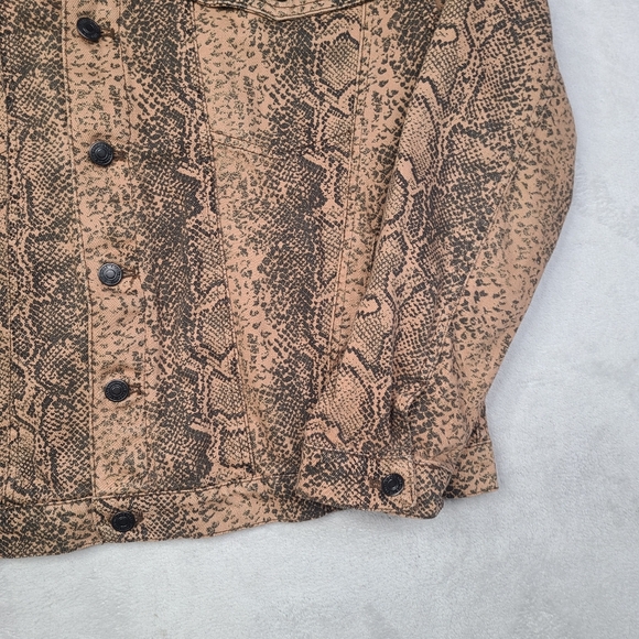 Free People Snake Print Oversized Trucker Jacket Size Medium Womens - Picture 11 of 12